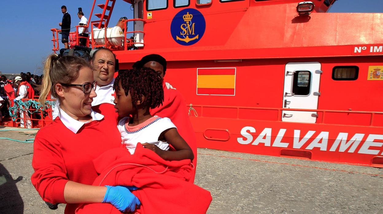 Rescate reciente de Salvamento Marítimo en el Estrecho y el Mar de Alborán