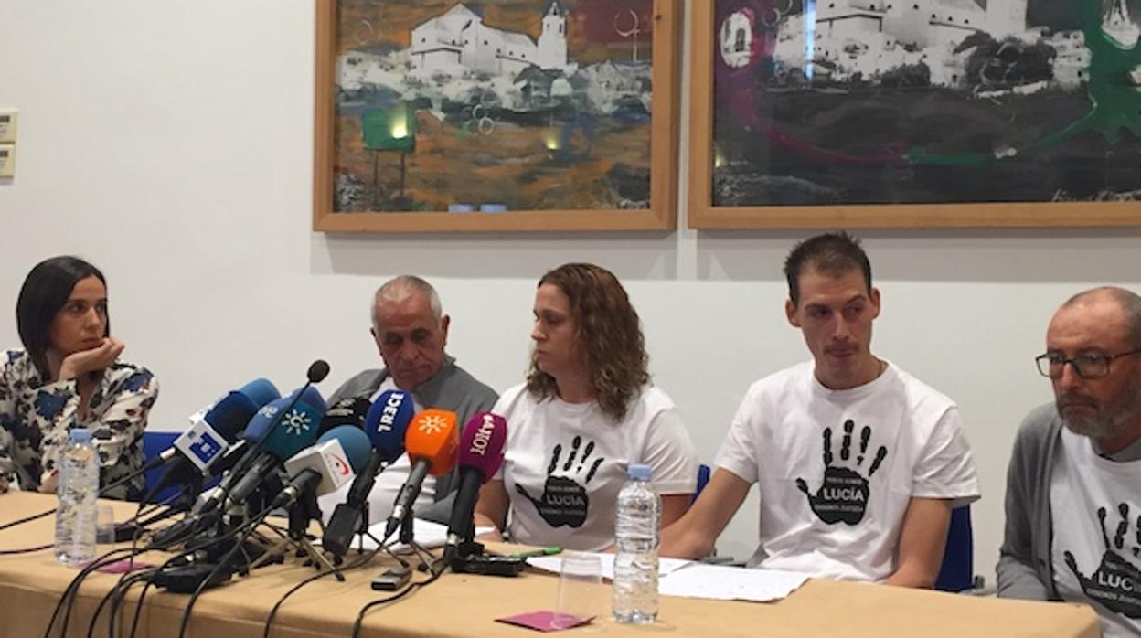 Almudena y Antonio en rueda de prensa