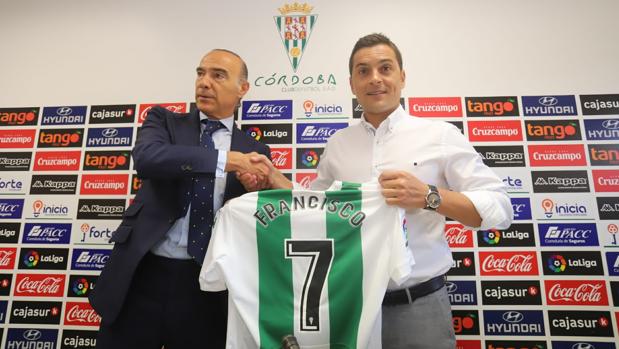 Córdoba CF | Las mejores frases del nuevo entrenador blanquiverde, Francisco Rodríguez, en su presentación