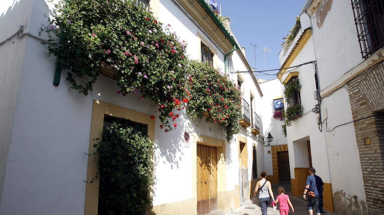 Calle Julio Romero de Torres donde se ha producido el incendio