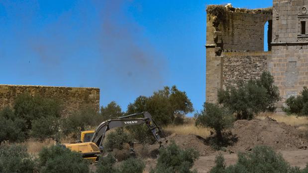 La restauración del Castillo de Belalcázar comienza tras años de retrasos