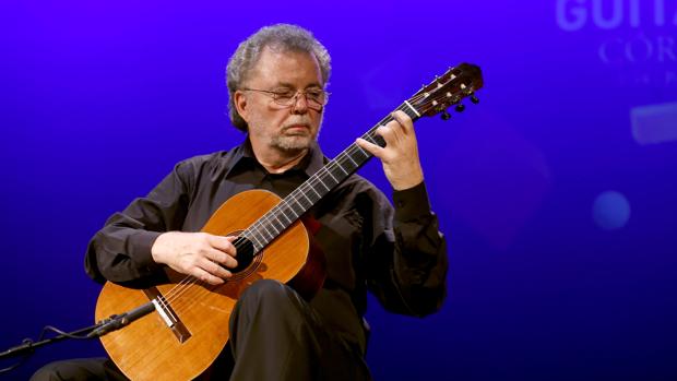 El clásico guitarrista Barrueco llega al Festival de la Guitarra de Córdoba