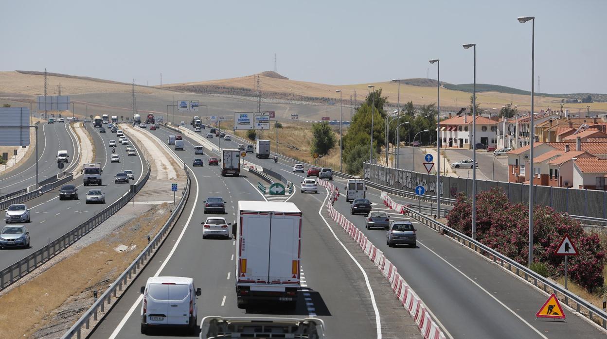 Nueva salida de la A4 en Córdoba que está reformando Fomento