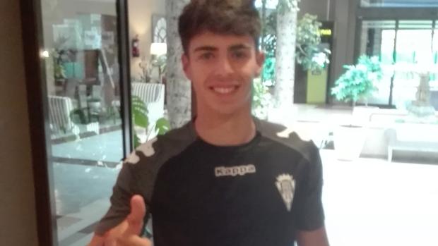 Córdoba CF | Aguado, protagonista del entrenamiento matinal