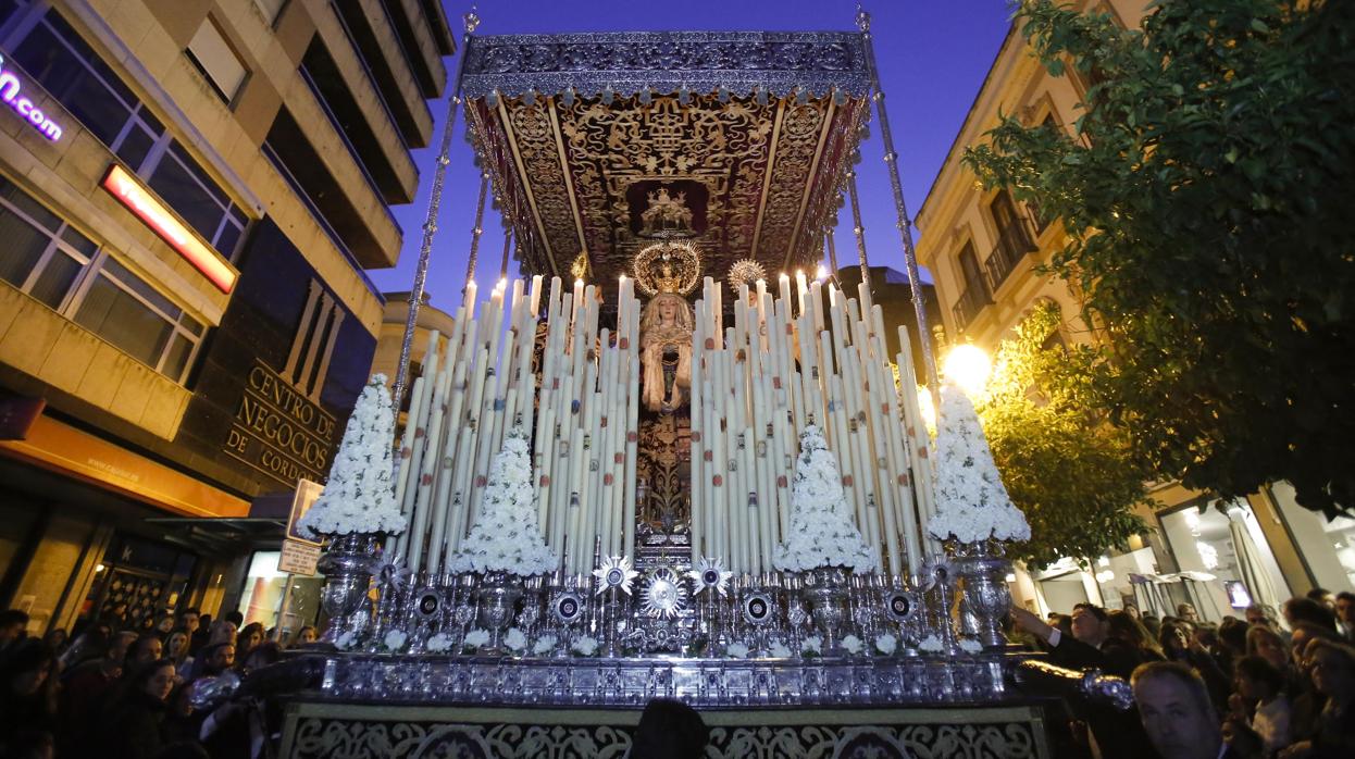 Paso de palio de la Virgen del Desconsuelo