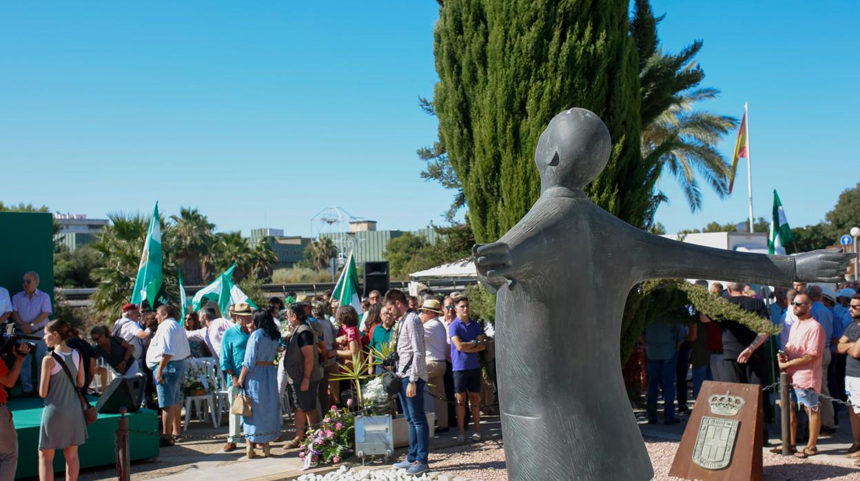 Homenaje celebrado esta mañana en Sevilla a Blas Infante junto al Cortijo Gota de Leche