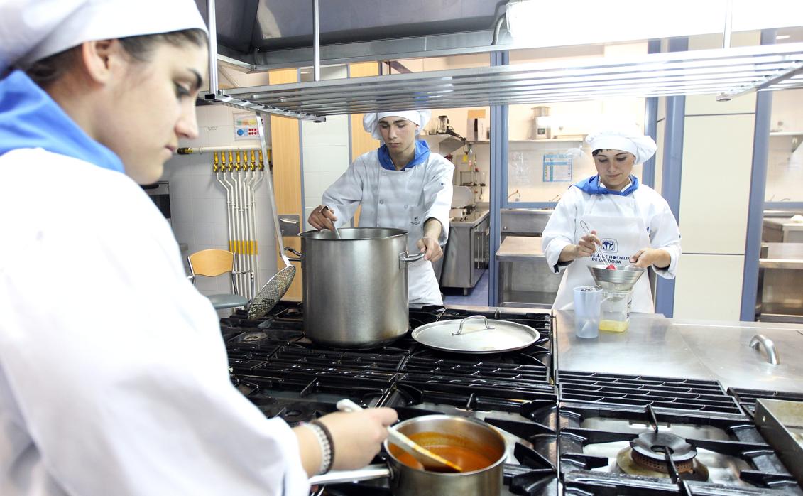 Cocineros de la Escuela de Hosteleria