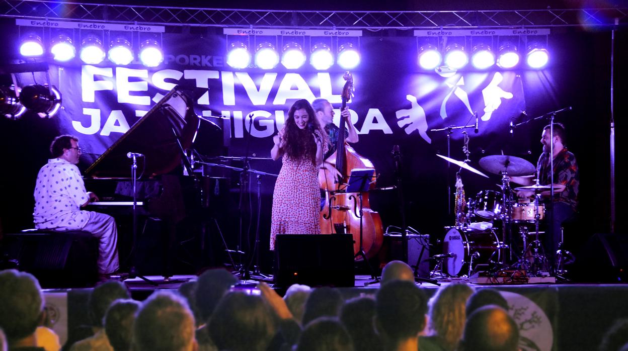 Imagen de unas de las actuaciones del Festival de Jazz de Higuera de la Sierra