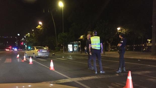 Dos heridos en una colisión entre un coche y una moto en Conde de Vallellano en Córdoba