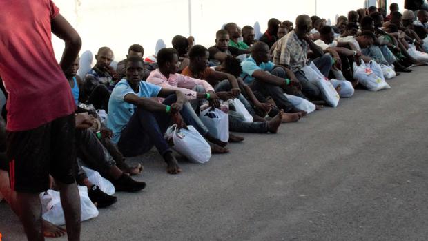 Rescatados 659 inmigrantes frente a las costas de Andalucía en un solo día