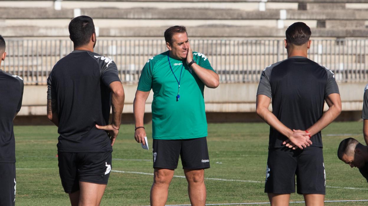 José Ramón Sandoval durante una sesión de trabajo celebrada en la Ciudad Deportiva