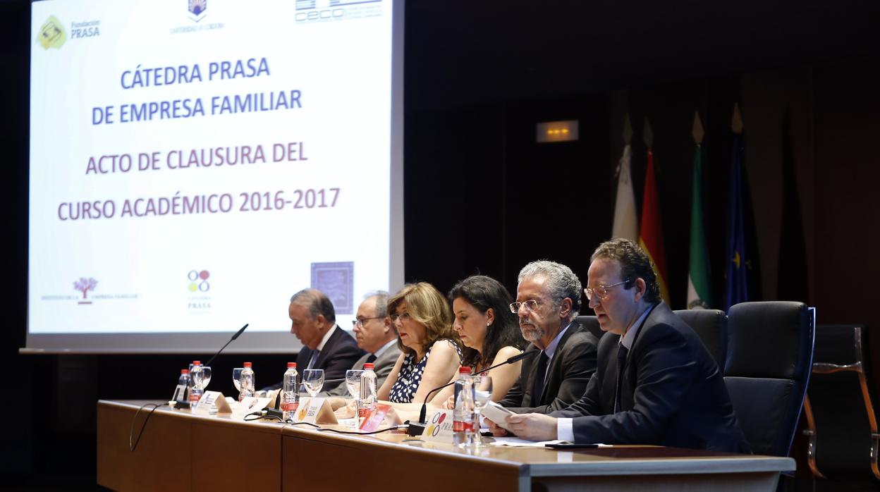 Acto de clausura de la Cátedra Prasa de Empresa Familiar en el curso 2016/2017