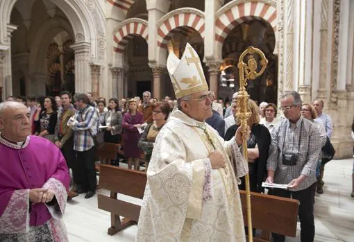 Misa del obispo en la Catedral de Córdoba