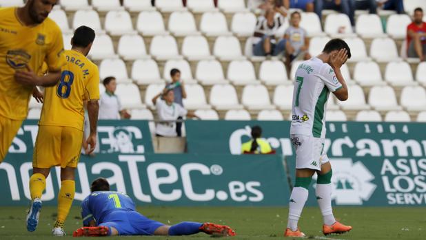 El Córdoba CF con un precedente peligroso en su mal arranque liguero