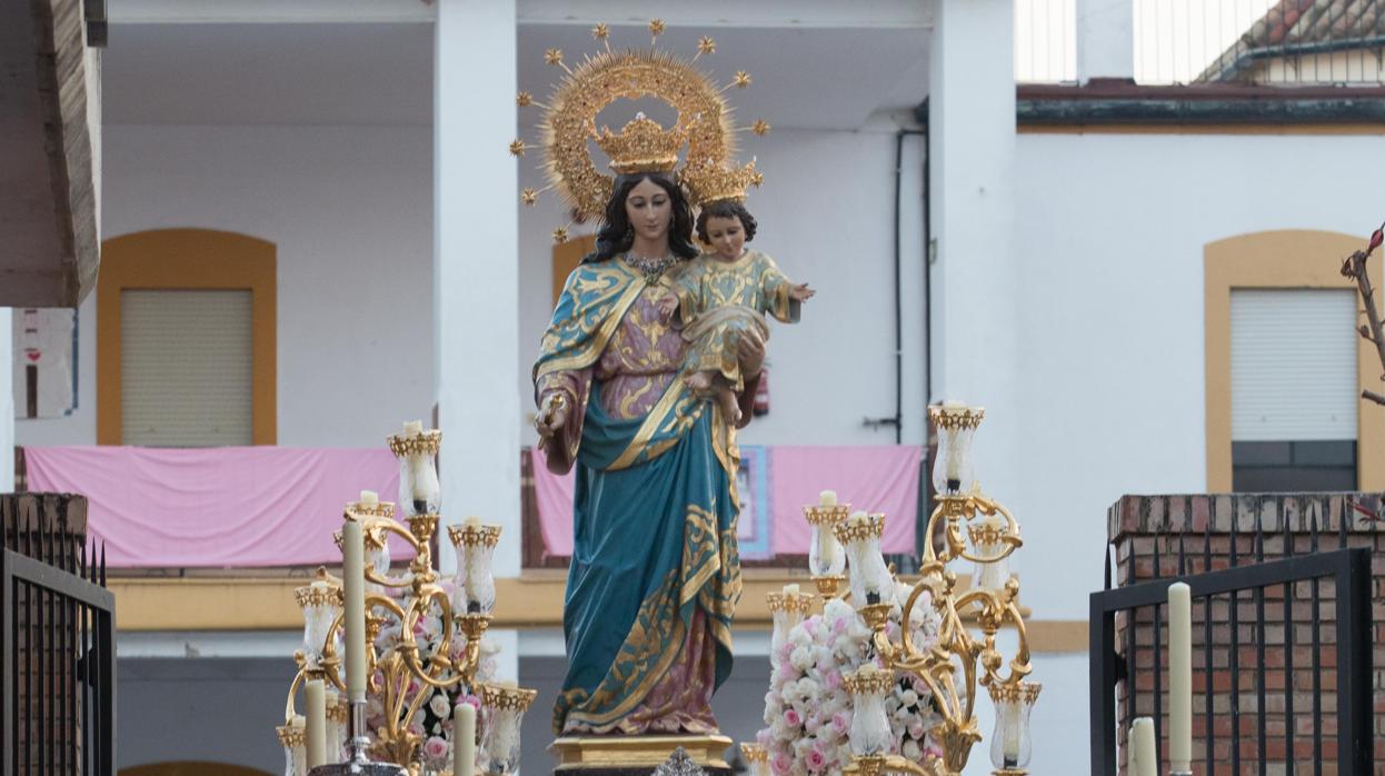 María Auxiliadora en la procesión del pasado mes de mayo