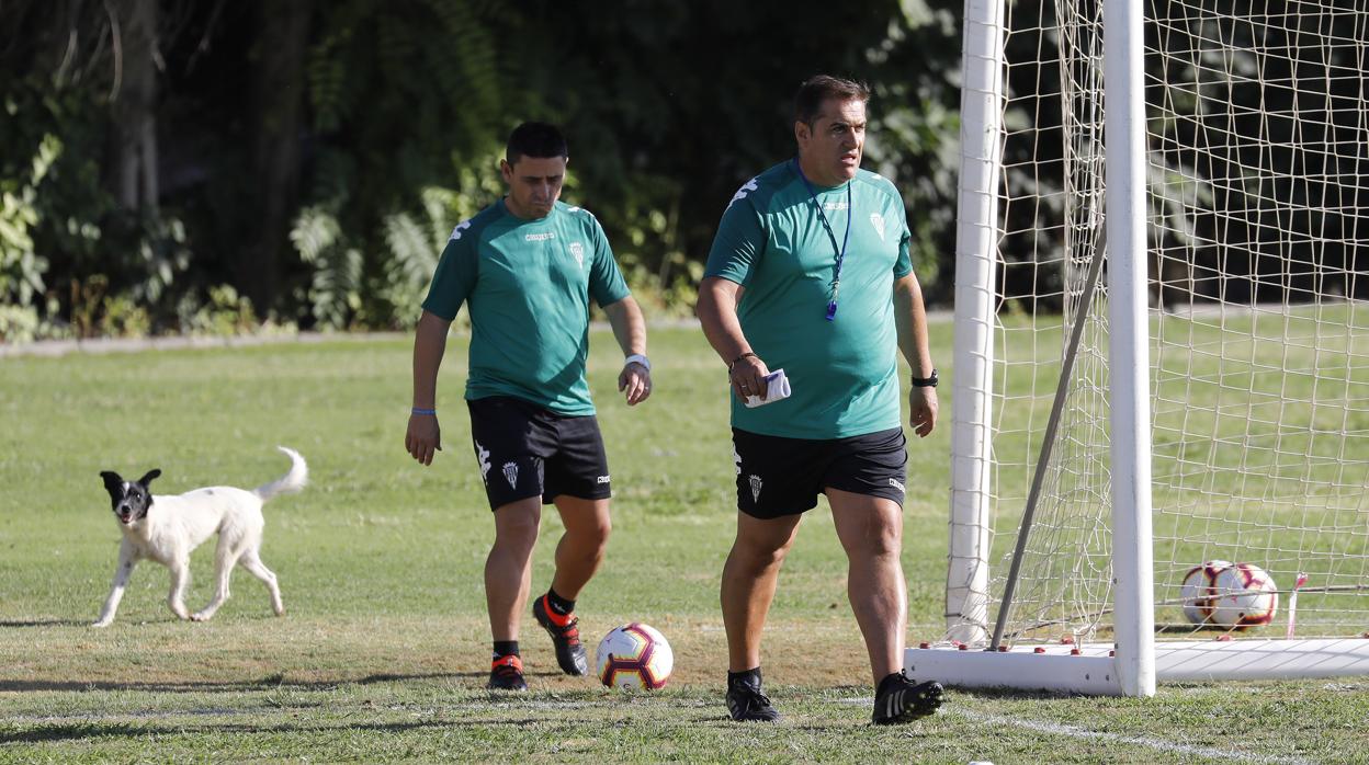 El entrenador del Córdoba CF, José Ramón Sandoval, en un entrenamiento