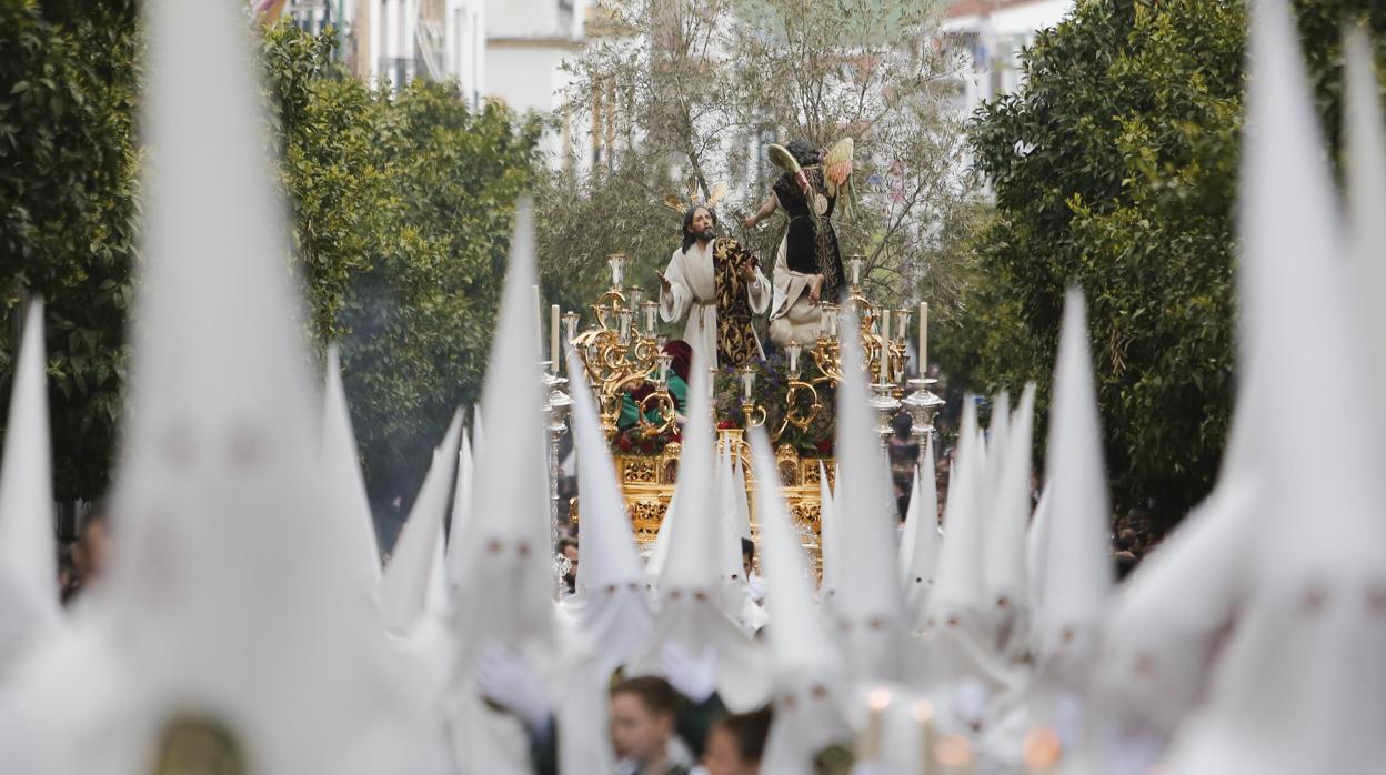 Cortejo de la hermandad del Huerto