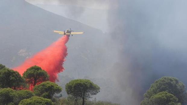 Controlado un incendio declarado en la Urbanización El Salado, en Trassierra (Córdoba)