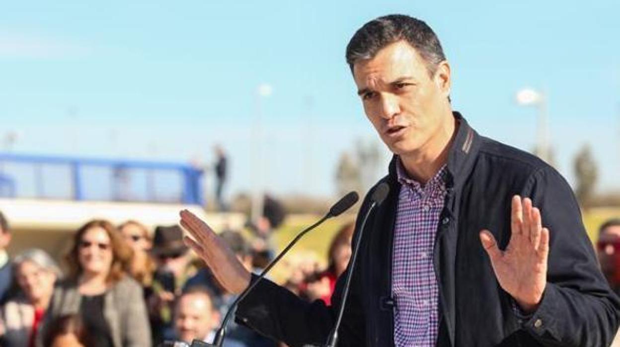 El presidente del Gobierno, Pedro Sánchez, en una visita a Dos Hermanas