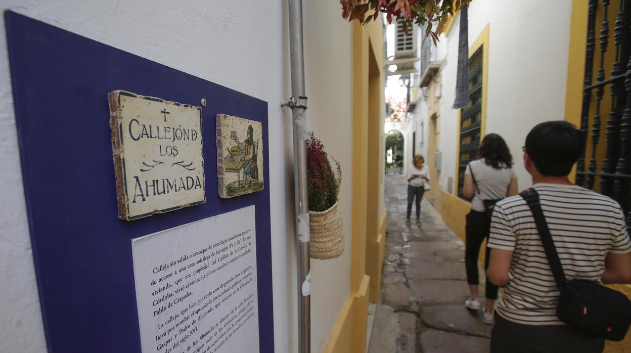 Un callejón de Córdoba durante el pasado fin de semana