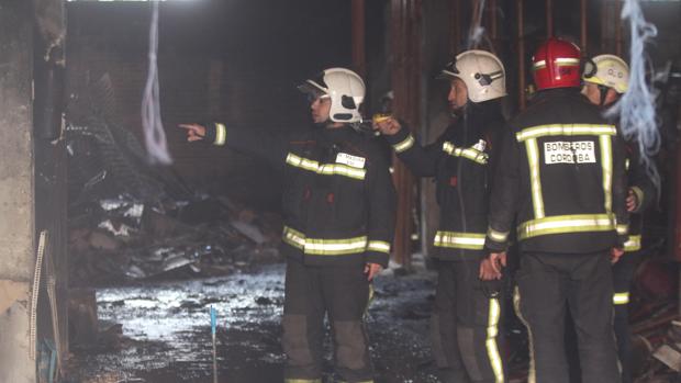 El Ayuntamiento de Córdoba convoca 21 plazas de bomberos por oposición