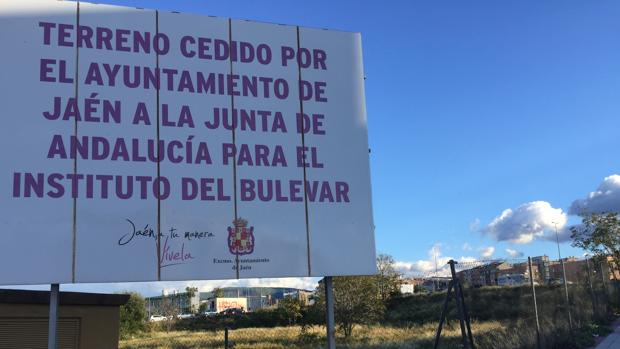 La Junta descarta construir un instituto en el Bulevar, la zona con mayor población joven de Jaén