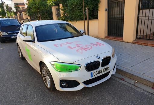 Vandalismo en Mirabueno en Córdoba: 45 coches y 15 viviendas amanecen con pintadas