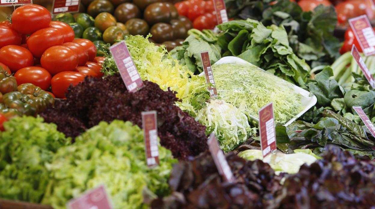 Chiringuitos, fruterías y puestos ambulantes adquirían el material robado