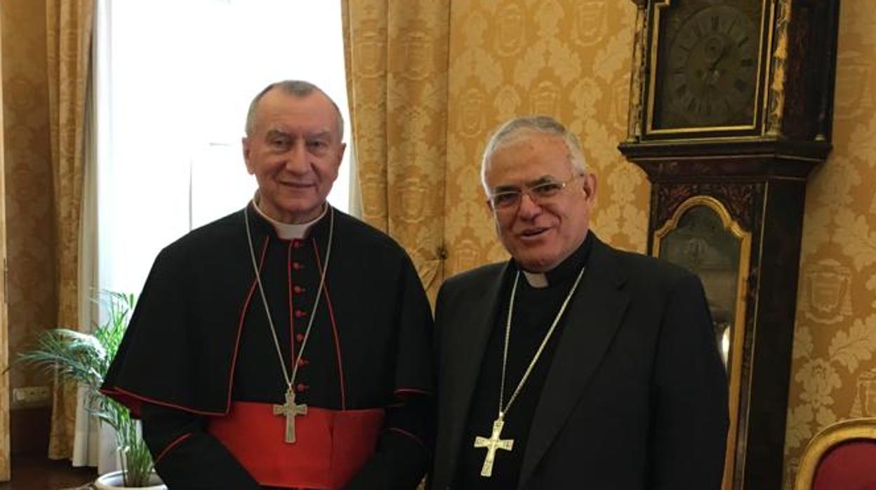 El cardenal secretario de Estado del Vaticano junto al obispo de Córdoba, en Roma