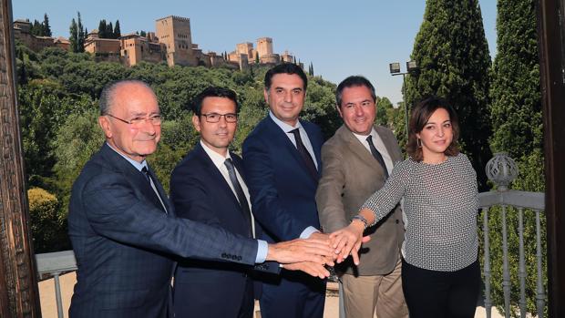 ¿Qué monumento está mejor gestionado, la Mezquita-Catedral de Córdoba o la Alhambra de Granada?