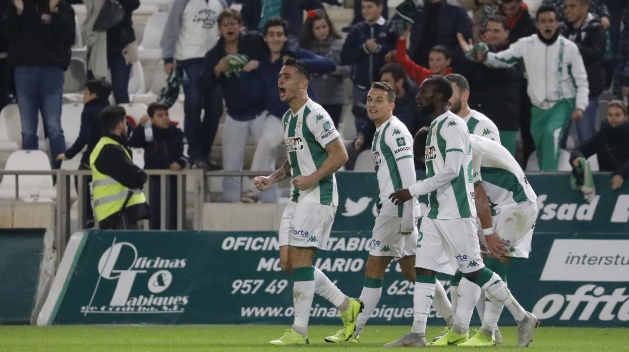 Jaime celebra su gol ante el Extremadura