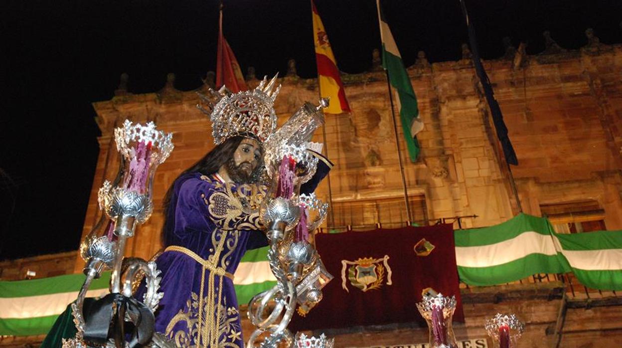 Nuestro Padre Jesús Nazareno de Montoro durante su salida procesional