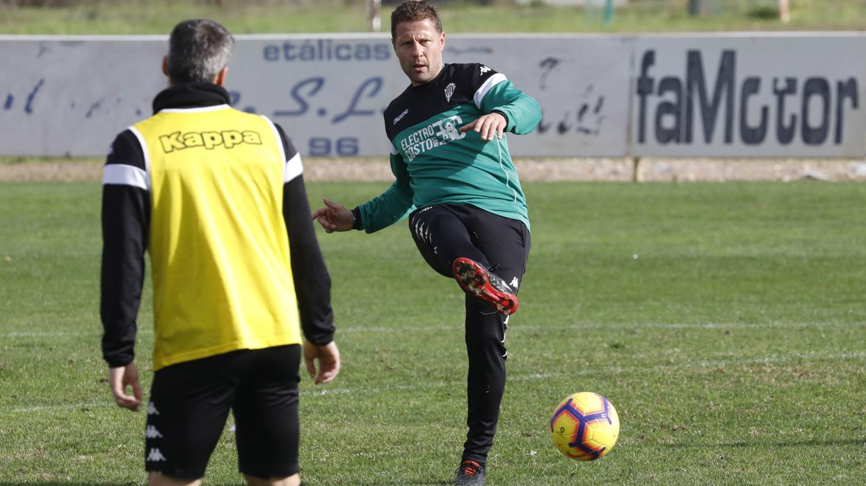 El entrenador del Córdoba CF, Curro Torres