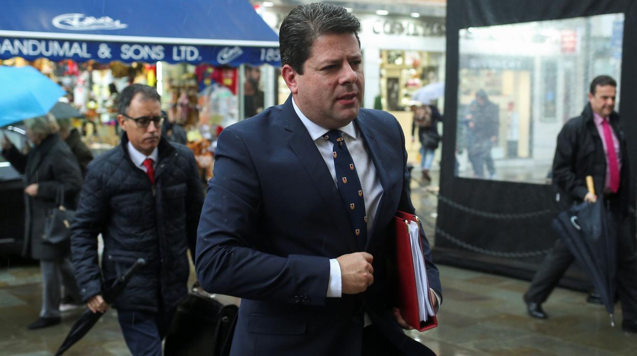 Fabian Picardo, en Londres, en una de las numerosas reuniones que ha tenido en las últimas semanas.