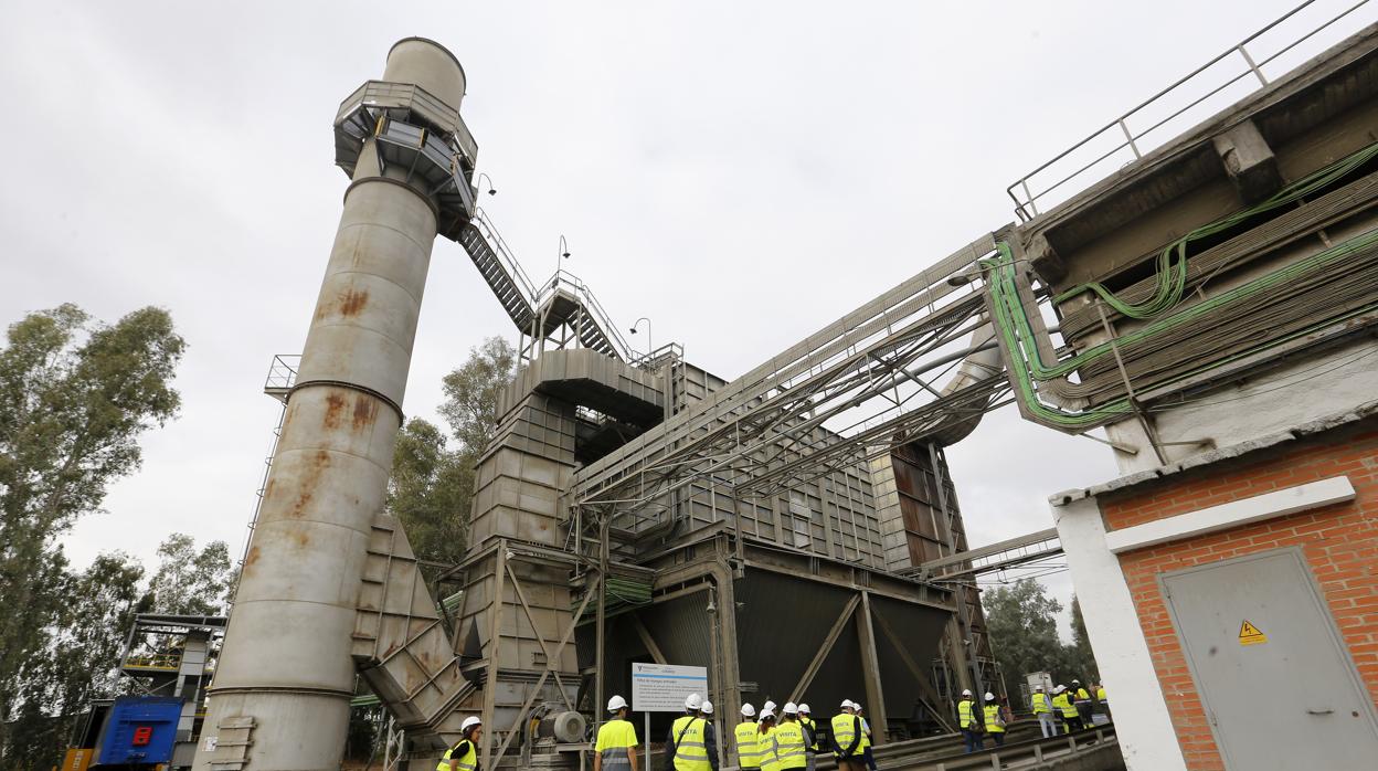 Instalaciones de la cementera Cosmos, en Córdoba