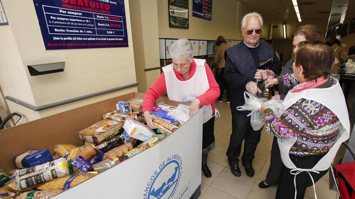 Voluntarias en una edición de la Gran Recogida de Alimentos en Córdoba