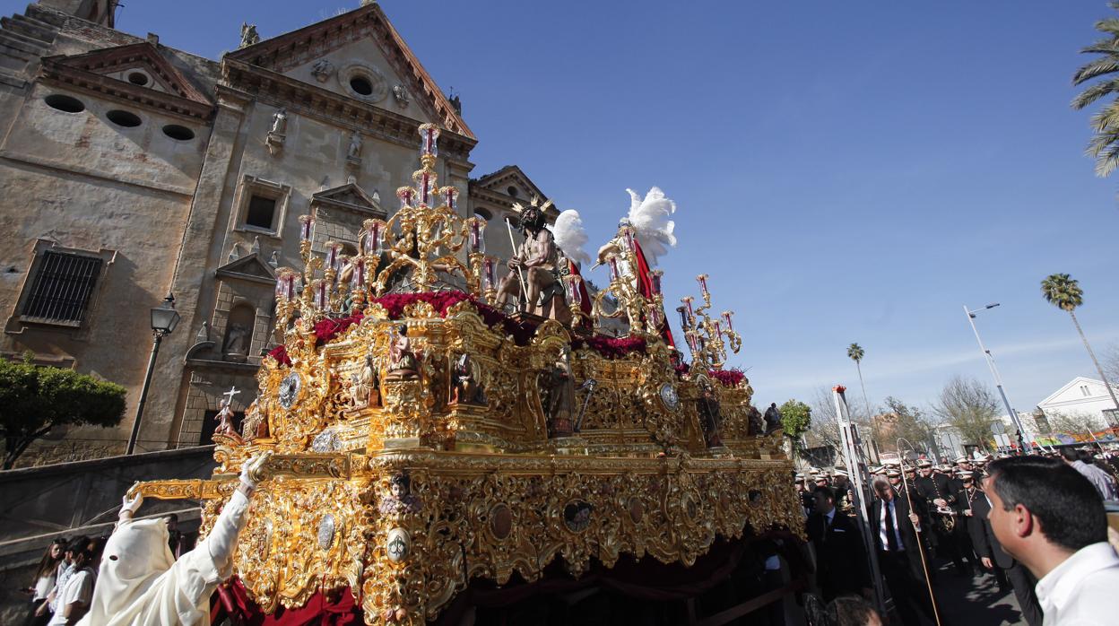 Misterio de Nuestro Padre Jesús de la Coronación de Espinas durante su salida procecional el Lunes Santo