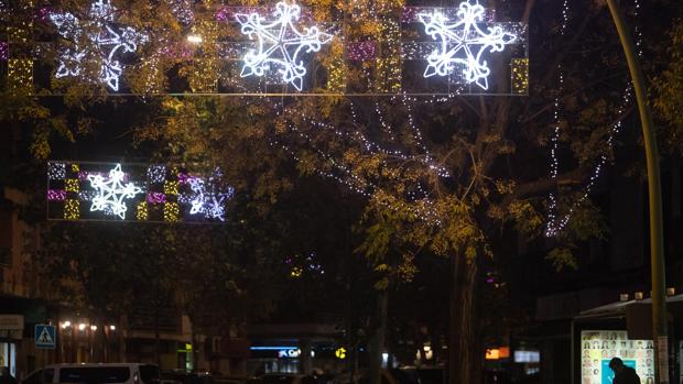 El Ayuntamiento de Córdoba apuesta por no elevar el dinero para el alumbrado navideño