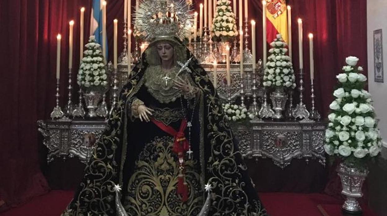 María Santísima de la Concepción, de las Penas de Santiago, en solemne Besamanos