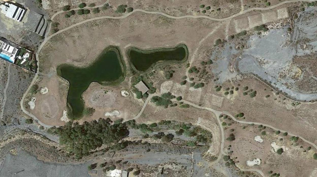 El lago de Mojácar donde ha sido recuperado el cadáver del hombre de 68 años