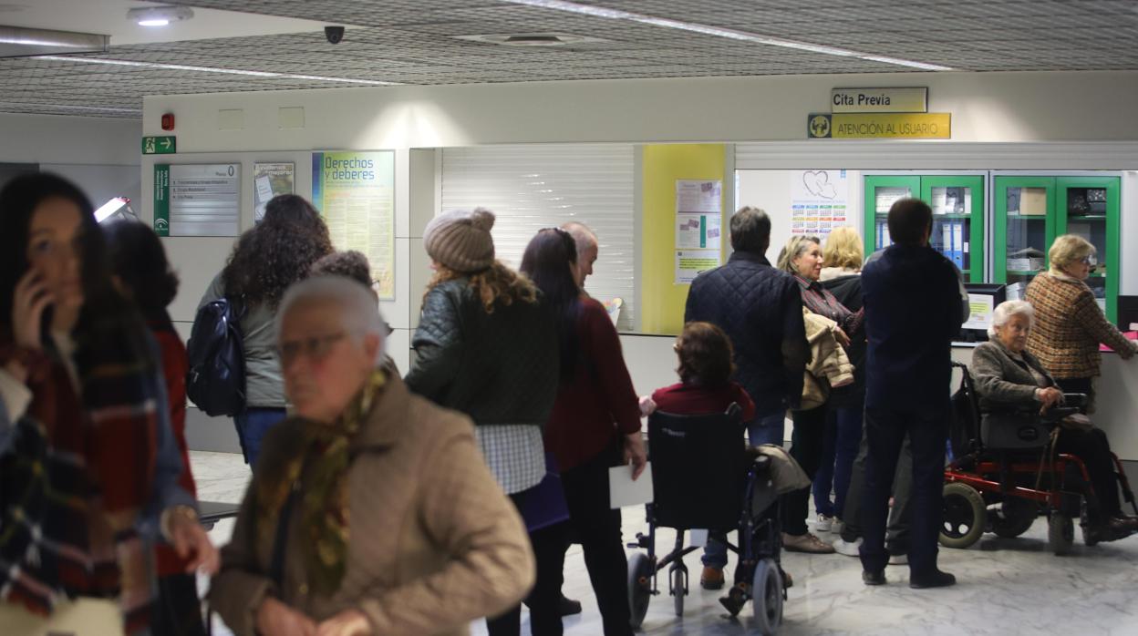 Colas en un centro de salud de Córdoba capital