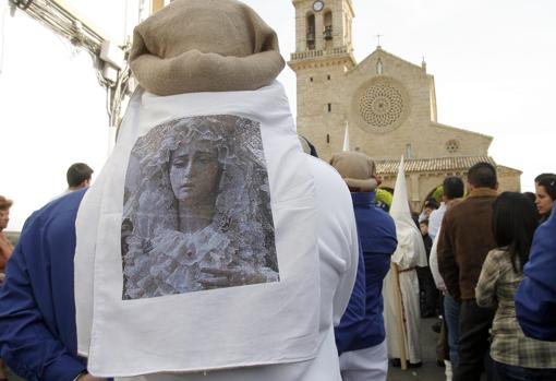 Costalero de Nuestra Señora de la Palma del Domingo de Ramos