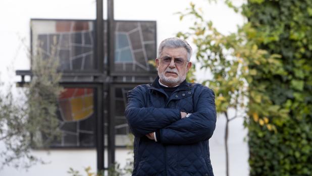 «Al gitano le hace daño el tópico del arte»