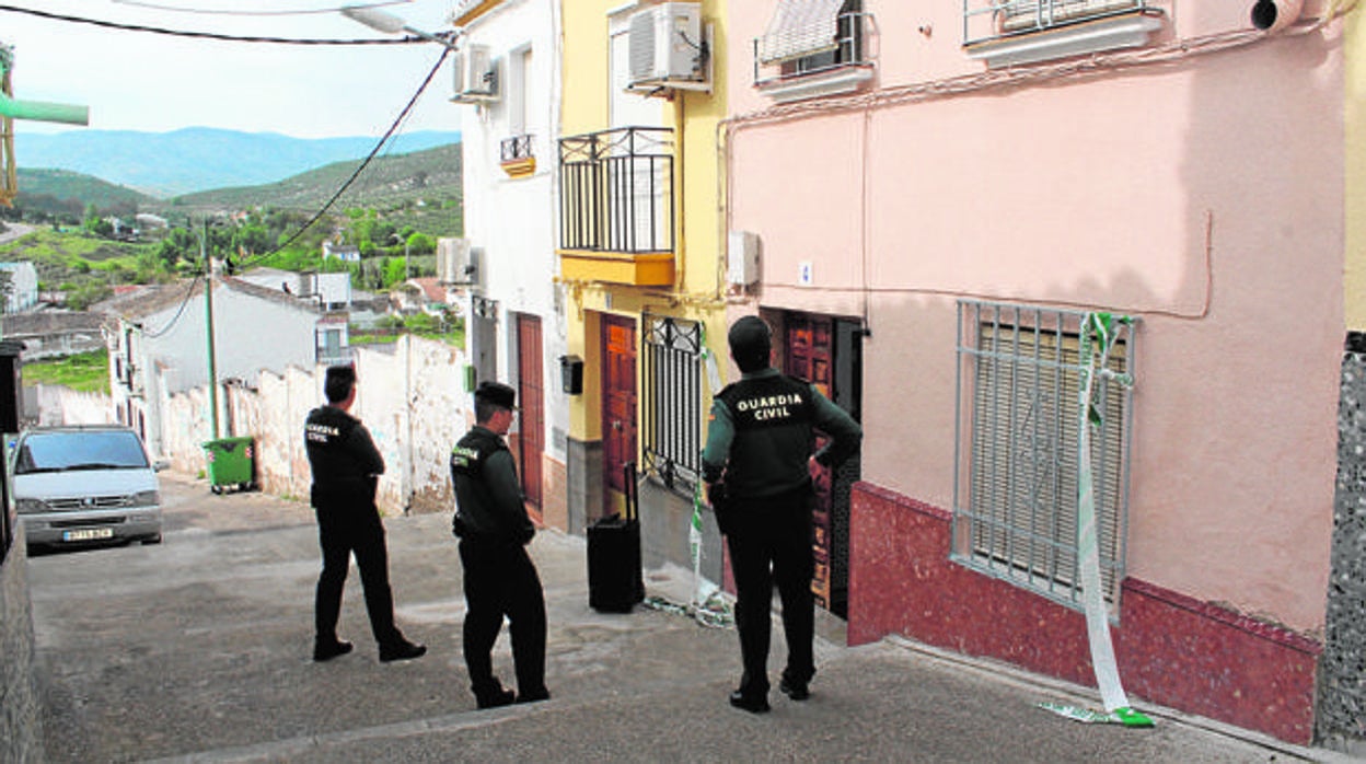 Vivienda de la mujer asesinada en Baena