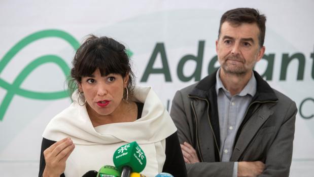 Teresa Rodríguez subraya que los acuerdos del PP con Cs y Vox son «muy similares»