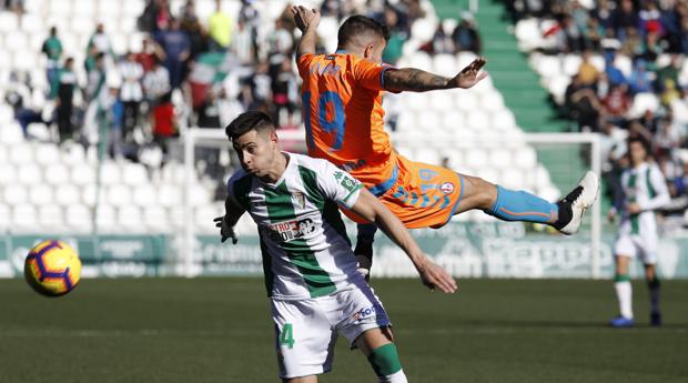 Piovaccari da calor a un Córdoba CF helado (1-1)