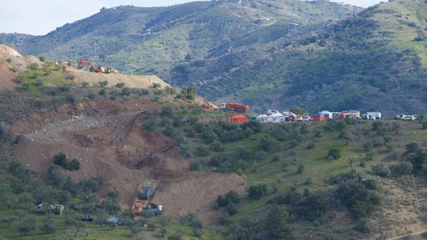 La lluvia, una amenaza al acecho en el rescate de Julen en el pozo de Totalán