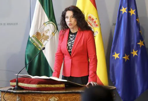 Rocío Ruiz en la toma de posesión