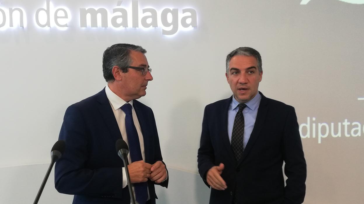 Bendodo junto a Francisco Salado, presidente en funciones de la Diputación de Málaga.