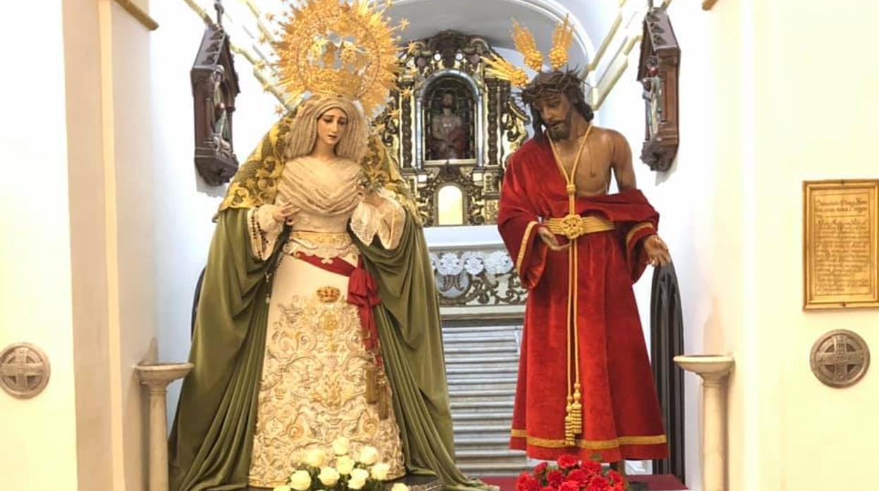Titulares de la cofradía de la Paz y Esperanza en la iglesia hospital de San Jacinto de Córdoba
